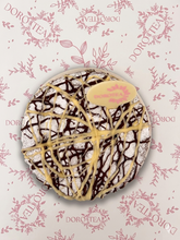 Cargar imagen en el visor de la galería, Pastel de brownie doble chocolate y nuez
